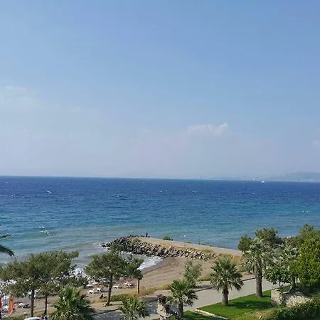호텔 La Perla Beach